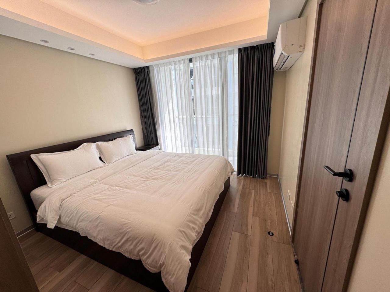 L Condotel Paranaque City Room photo