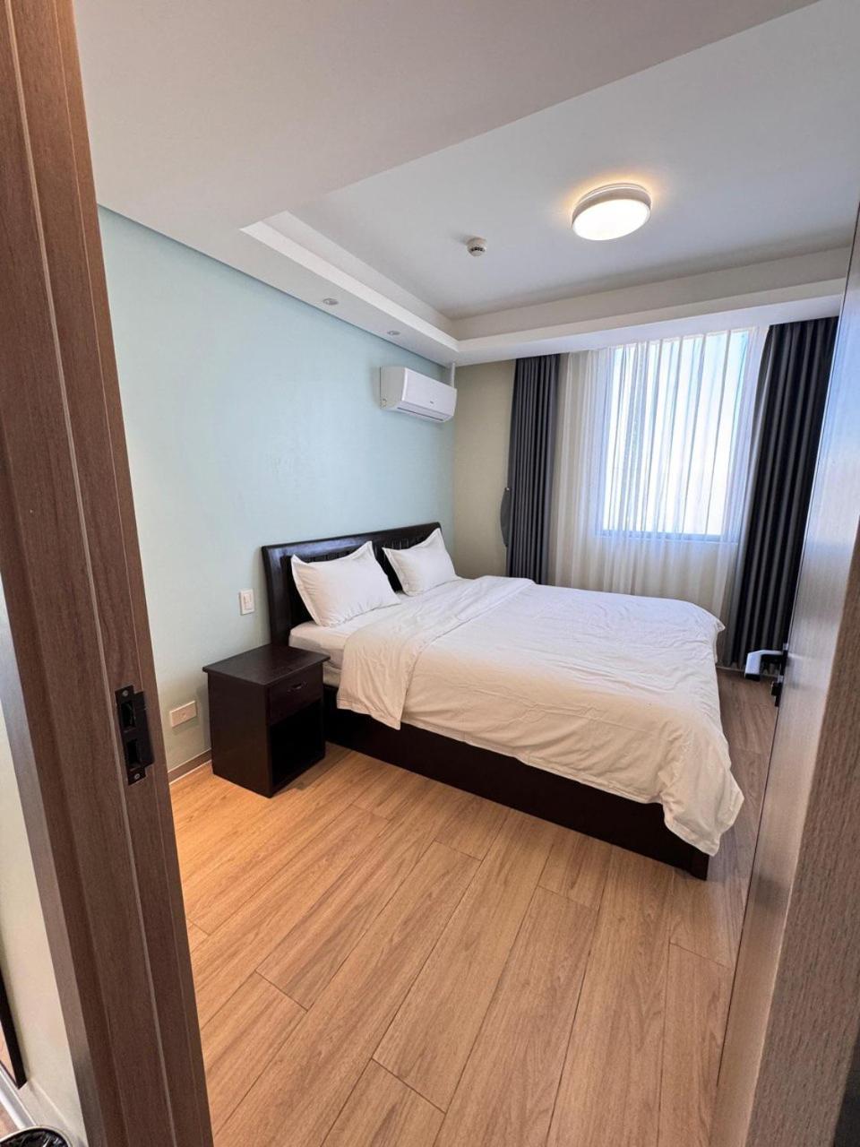 L Condotel Paranaque City Room photo
